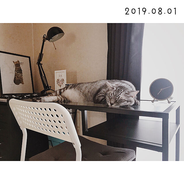 ineko_kのイケア-【あす楽】IKEA イケア ラップトップテーブル ガラス ブラックブラウン 黒 茶 100x36cm a60221353 VITTSJO ヴィットショー パソコンデスク おしゃれ シンプル 北欧 かわいい 家具の家具・インテリア写真