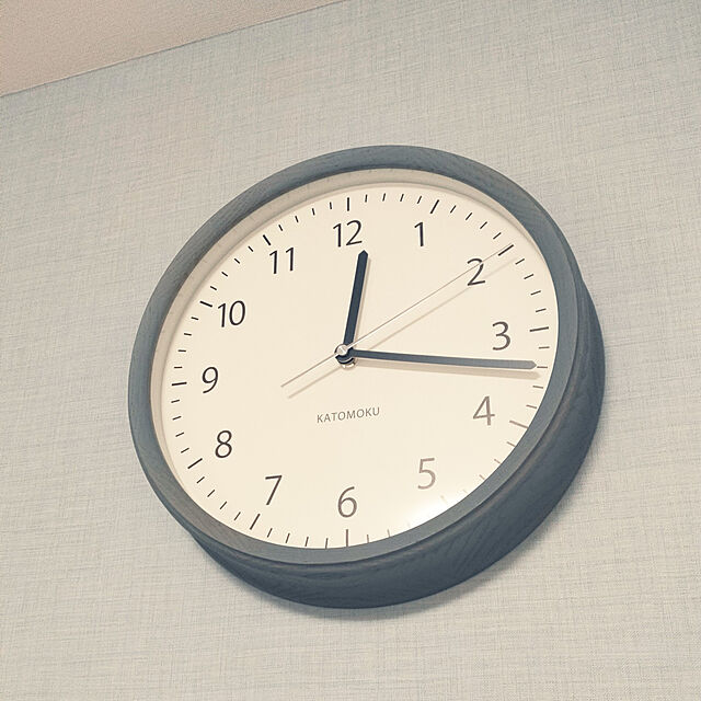s9323の-壁掛け時計 KATOMOKU muku clock 4 グレー km-57G 連続秒針 名入れ対応品の家具・インテリア写真