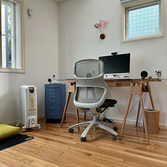 kasugaiの-ジェネレーションチェア ノール 2018年製 Knoll ノル 中古 中古オフィス家具 肘なし デザインチェア エラストマーフレックスバックネットの家具・インテリア写真