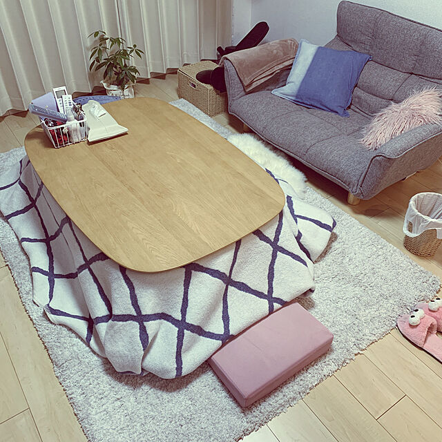 yunaの-【長方形】190×230cm こたつ掛け毛布（ウール・コットン「ジオメトリック」） モノトーン 【通販】の家具・インテリア写真