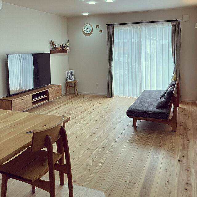 Yasunaの無印良品-【無印良品 公式】壁に付けられる家具棚 ウォールナット材突板 88cmの家具・インテリア写真
