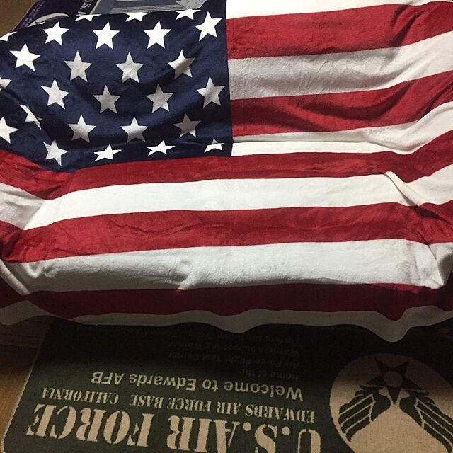 kd.834のウエアハウス商会-アメリカ 星条旗 国旗 柄 ふんわり あったか 毛布 ブランケット スタイリッシュ ソファカバー (09 アメリカ 140×200)の家具・インテリア写真
