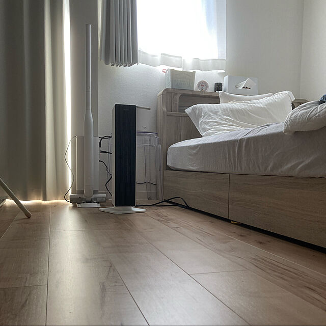 mipopoのニトリ-アンティーク調木目ベッドフレーム(SD LGY 引出し有) の家具・インテリア写真
