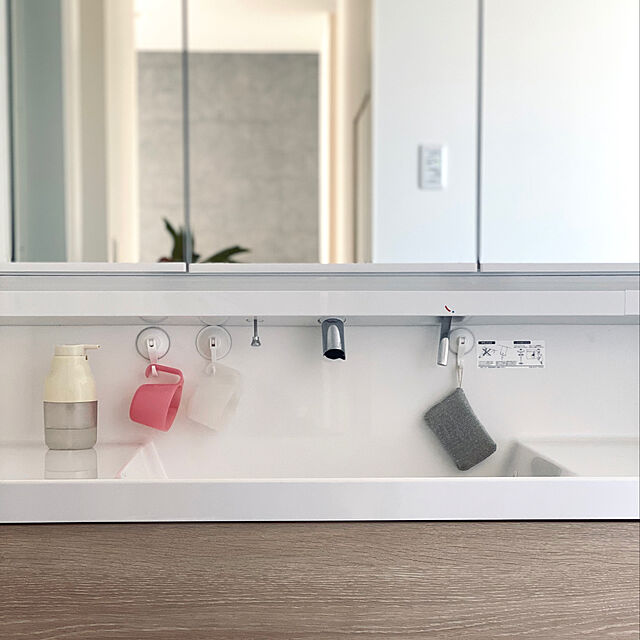 kojikoのオカ-オカ(OKA) PLYS プリスベイス タンブラー 歯磨きコップ ピンク(水がきれる 自立) 8×10×6cmの家具・インテリア写真