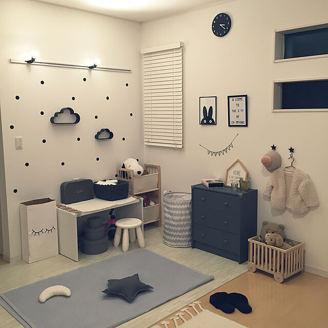 akiの-サンドウィッチ ウォールクロック【ペーパークラフト 軽量 掛け時計 シンプル】の家具・インテリア写真