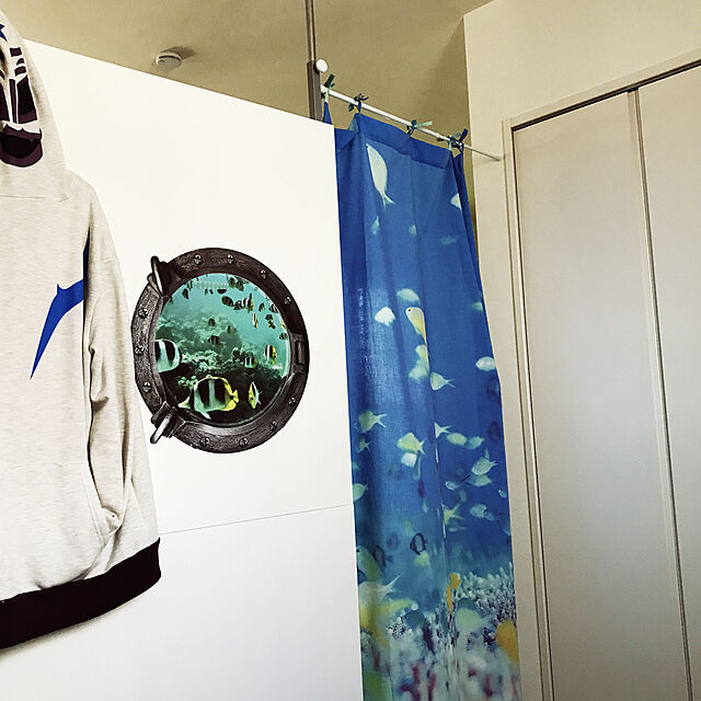 bonapetiの-ウォールステッカー ウォールシール 壁紙 壁シール 3D 立体 トリックアート 折りたたみ発送 だまし絵 海の中 海中 深海 熱帯魚 おさかな FISの家具・インテリア写真