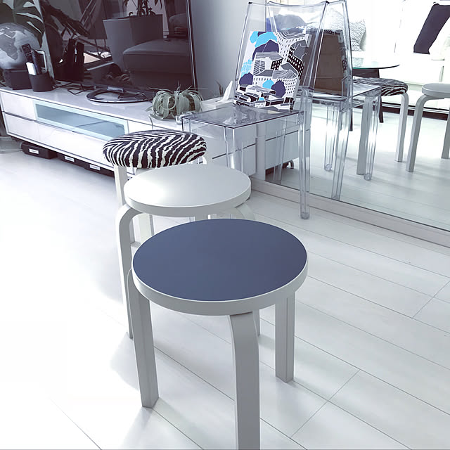 Artek Stool 60 フィンランド独立100周年記念カラーモデル