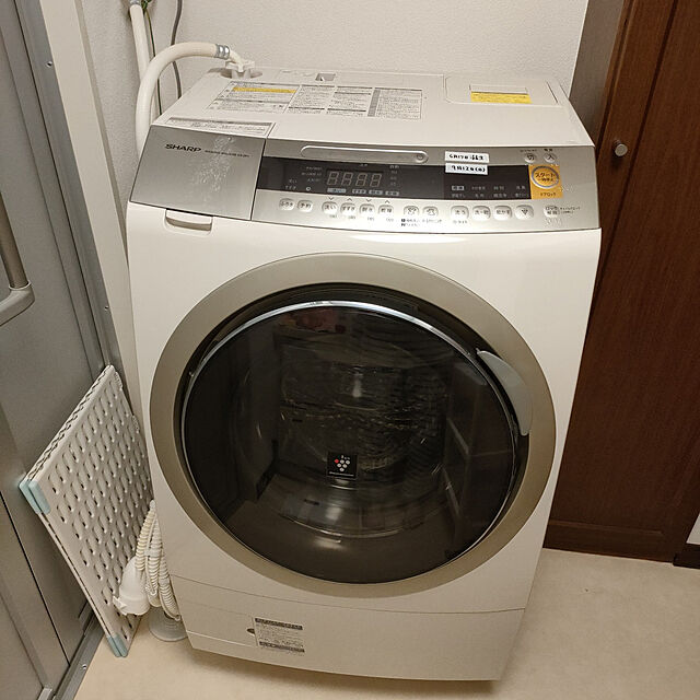 momomamaのシャープ-シャープ 洗濯乾燥機 ドラム式 プラズマクラスター搭載 10Kg 左開き ゴールド ES-ZP1-NLの家具・インテリア写真