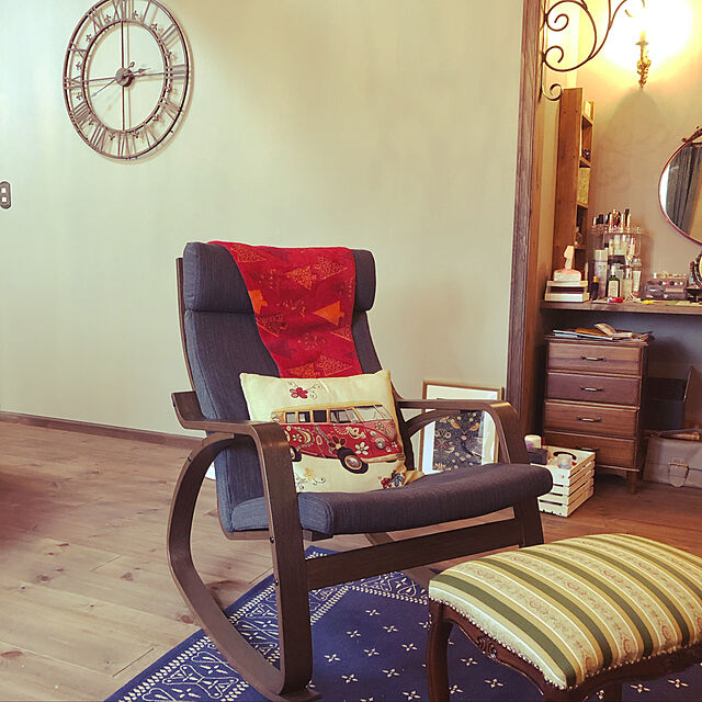 fafaの-イタリア製 スツール 猫脚 木製 完成品 レッドストライプ ブラウン オットマン 足置き 椅子 イス 補助椅子 ロココ ヨーロピアン アンティーク 輸入家具 送料無料の家具・インテリア写真