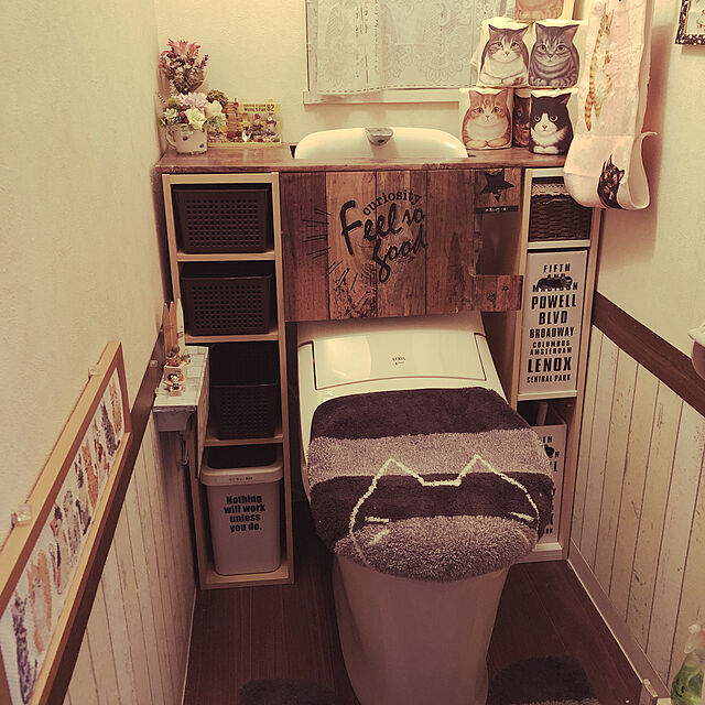 naworinのオカ-うちねこ洗えるトイレタリー （ トイレマット / フタカバー ）の家具・インテリア写真