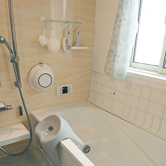 miki_r_love_lifeのニトリ-裏面も洗いやすい 抗菌風呂いす ブロウ 高さ25cm(WH) の家具・インテリア写真