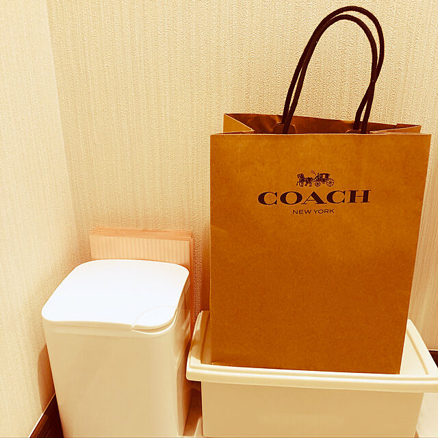 kochan.seongchanの-Coach コーチ プレゼントキット 茶袋 小 箱付き（財布・小物用）　Coach Gift Kit 小 [並行輸入品]の家具・インテリア写真