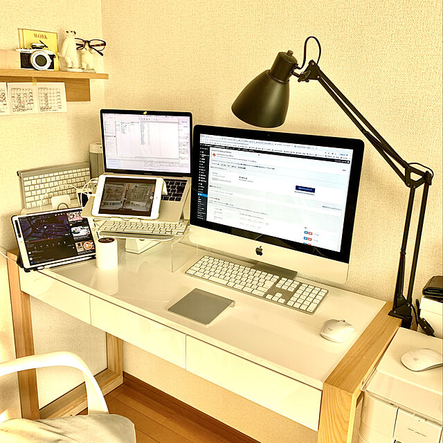 shirokinaのSpinido-Bestandノートパソコンスタンド 11 '' -16 '' Macbook Air Pro/富士通と互換性のある放熱性に アルミニウム合金PCスタンド-シルバーの家具・インテリア写真