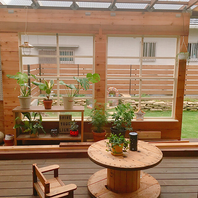 makiのドウシシャ-ドウシシャ オブジェ グリーン 幅8.5×奥行8.5×高さ18cm ソーラーライト スチール スター GR JY18AW-14の家具・インテリア写真
