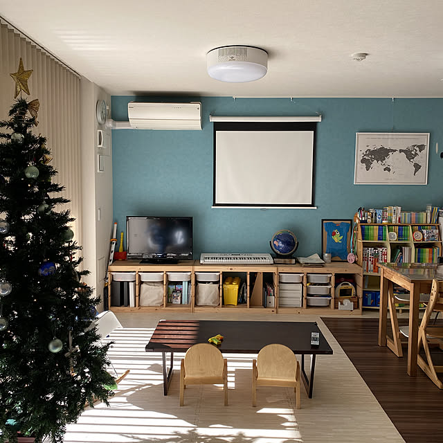 naoの-クリスマスツリー 180cm 木製 ポットツリー グリーン ツリーの木 木製ポット 北欧 おしゃれ ウッドベース ヌードツリーの家具・インテリア写真