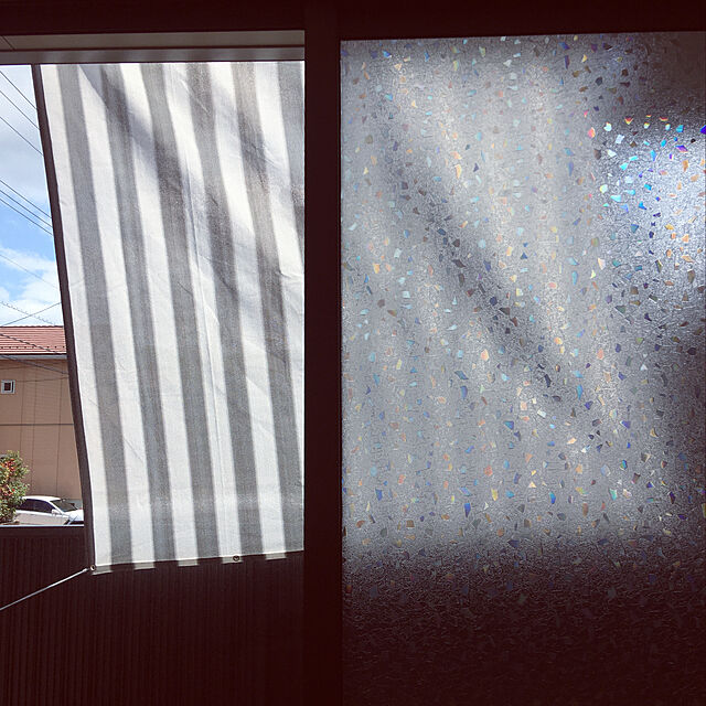 yuki-chi.1611のDUOFIRE-DUOFIRE 3D窓用フィルム台風対策 飛散防止 目隠しシート ガラスフィルム 断熱 遮光 結露防止 紫外線UVカット 水で貼る 貼り直し可能 装飾フィルム おしゃれ [砂利005] (0.44M X 2M)の家具・インテリア写真