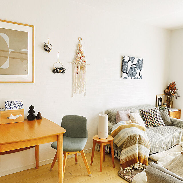 LOKKIの-【公式】ビューウェル みんなにちょうどいい加湿器 ウォームホワイトの家具・インテリア写真