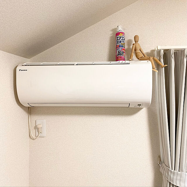 namiの-アース製薬 らくハピ エアコン洗浄スプレー Nextplus エアリーフローラルの香り (420mL×2個パック) エアコン掃除の家具・インテリア写真