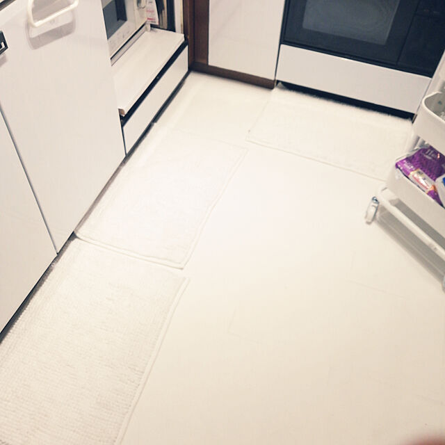 kingandqueenのツジトミ-吸着カーペットクラッシック CL-520 ホワイト 29.5×29.5cm 9枚入の家具・インテリア写真