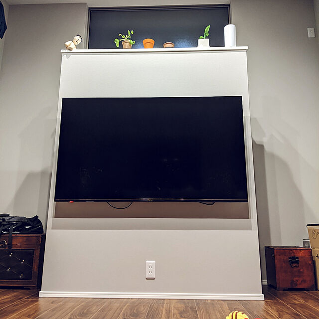 rokkincのスタープラチナ-壁掛けテレビ金具 金物 TVセッタースリム1 Mサイズの家具・インテリア写真