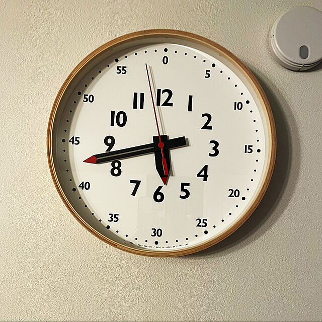 okdt0121のLemnos-置き時計 レムノス ふんぷんくろっく Sサイズ 掛け時計 YD14-08S lemnos 木製 かわいい 北欧 子供部屋 日本製 ウォールクロックの家具・インテリア写真