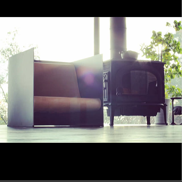 GISSANのファイヤーサイド(Fireside)-キンドリングクラッカー 72000の家具・インテリア写真