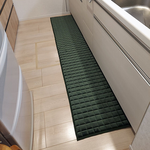 akira0202の-洗える キッチンマット 240cm ロングマット 50×240 キルト グリーン カーキ 緑 黄緑 ラグマット カフェ 北欧 ウレタン カーペット 絨毯 じゅうたん アクセントマット おしゃれ かわいい 送料無料の家具・インテリア写真