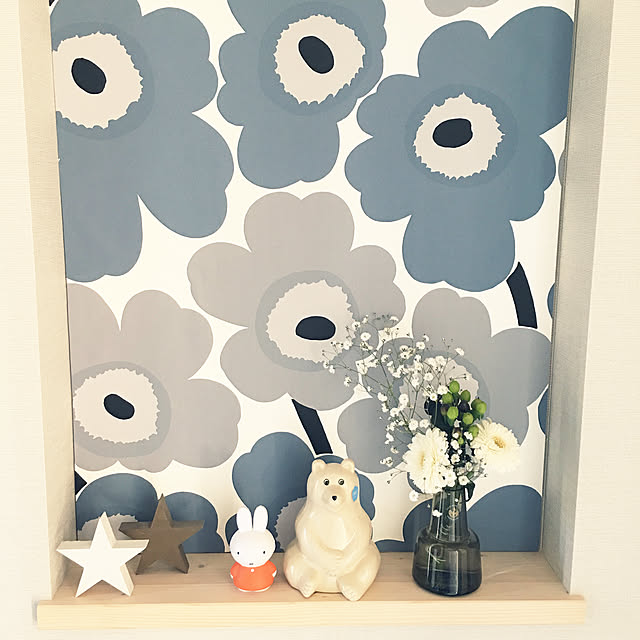 mapleの-選べる4色 マリメッコ ウニッコ 壁紙 幅70cm (1m単位で切り売り) marimekko UNIKKO Essential（定番シリーズ）(他の商品との同梱不可) 【輸入壁紙 Wallcoverings】の家具・インテリア写真