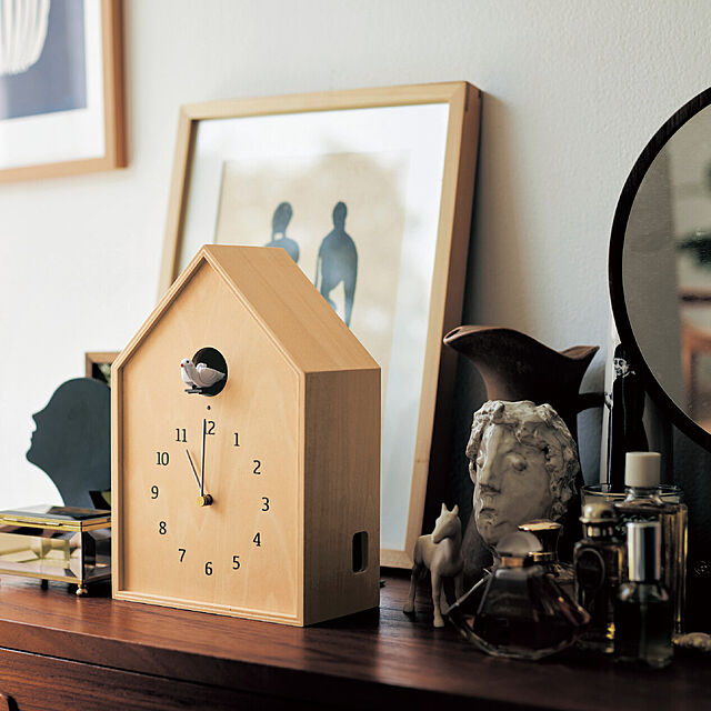 BelleMaisonの-おしゃれなカッコー時計「Birdhouse Clock」【壁掛けも直置き可能】の家具・インテリア写真