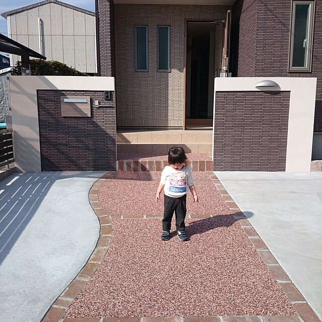 kanaのユニソン-ユニソン 埋込みポスト ベリエ サスウッデｨ（スペーサー付） 『郵便受け』 タモの家具・インテリア写真