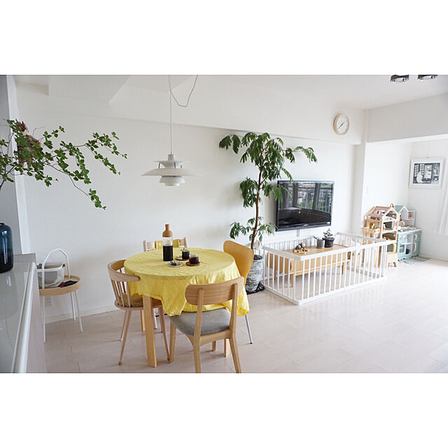 tu-chanのIKEA (イケア)-ＩＫＥＡ/イケア BURVIK：サイドテーブル ホワイト/バーチ （203.403.91）の家具・インテリア写真