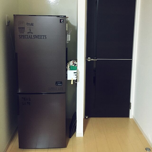natsu.remonのシャープ-シャープ 271L 2ドア冷蔵庫（ブラウン系・ダークウッド）SHARP プラズマクラスター冷蔵庫 SJ-PD27A-Tの家具・インテリア写真