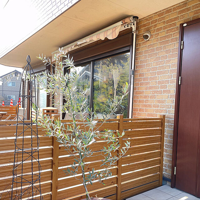 natsuの-住まいスタイル 逆ルーバー室外機カバー 幅108 AIRNA(エアナ) ライトブラウンの家具・インテリア写真