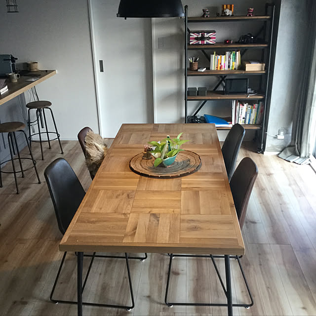 Yasuの-『受注生産』ラムス ダイニングテーブル 1550 RAMS dining table 1550 ナチュラルで表情豊かなテーブル ダイニングテーブル リビングテーブル カフェ 楢材 無垢材 木製 adepeche アデペシュの家具・インテリア写真