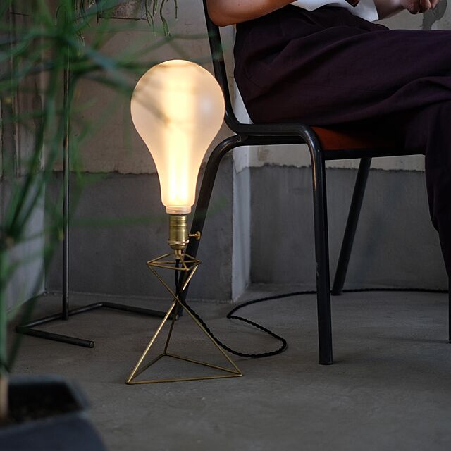 lifeis...のエジソンバルブLED-エジソンバルブ LED電球 ノスタルジア BIG フロストガラス E26 調光器対応の家具・インテリア写真