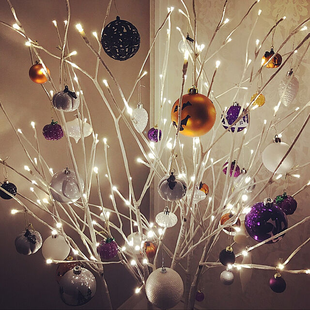 ANTEPRIMAの-LED BIRCH TWIG TREES 1.3m クリスマスツリー 白樺 LED 175球 業務用 クリスマス 店舗装飾　店頭イベントの家具・インテリア写真