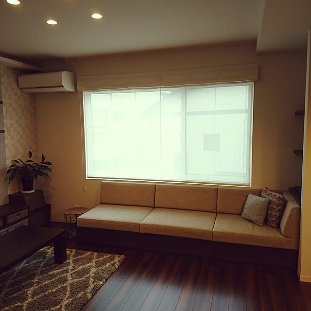 kankoのニトリ-ウィルトン織りシャギーラグ(ロータス チェック 200X290) の家具・インテリア写真
