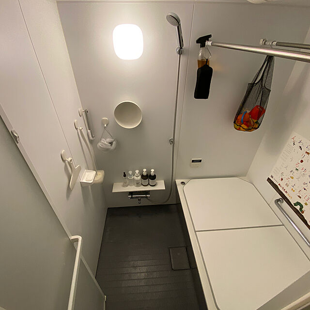 Eiriの-マーナ お風呂のマグネットフック 【ホワイト】 W609W浴室の壁面に磁石で取りつけ簡単、収納フックの家具・インテリア写真