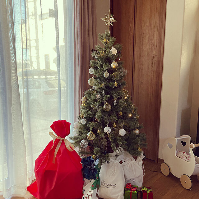 mayukoの-クリスマスツリー 150cm おしゃれ ドイツトウヒツリー ベツレヘムの星 オーナメント 飾り セット LED 北欧の家具・インテリア写真