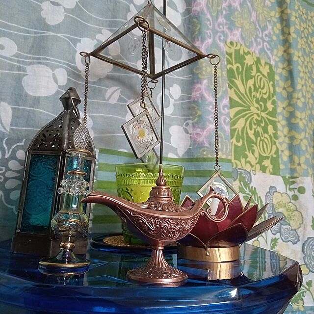 mahiro34の-モロッコランタン・キャンドルホルダー　高さ17.5cm　カラーガラス6面のレリーフガラス　Morocco Lantern Candle holderの家具・インテリア写真