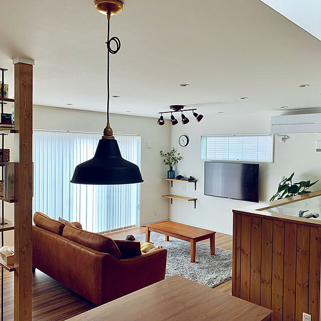 seriの東谷-アルンダ センターテーブル W110×D55×H38 ライトブラウンの家具・インテリア写真