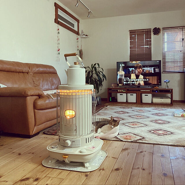 yurari.bonnの-【即納】【送料無料】コロナ ストーブ 対流型 色：ホワイト(品番:SL-5121（W）)石油暖房機の家具・インテリア写真