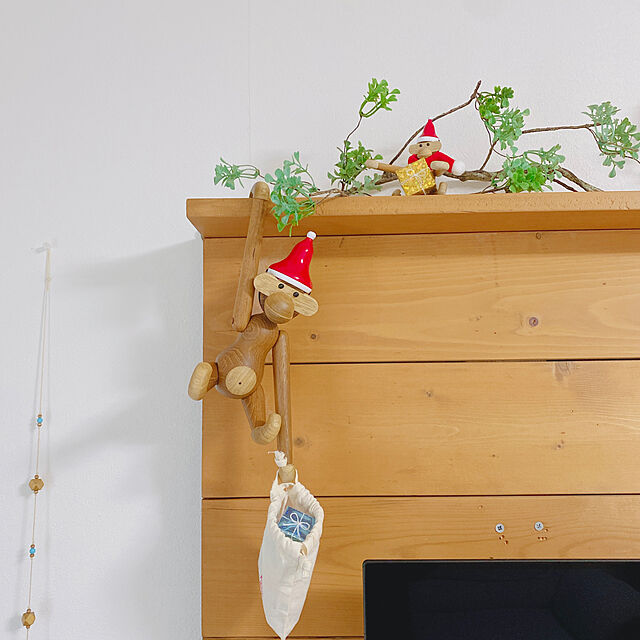 yukaの-カイボイスンモンキー　サンタキャップ(KAY BOJESEN MONKEY 正規代理店品 木製玩具 北欧雑貨 おもちゃ ギフト 贈り物 出産祝い プレゼント オブジェ サル クリスマス サンタ) 新生活の家具・インテリア写真