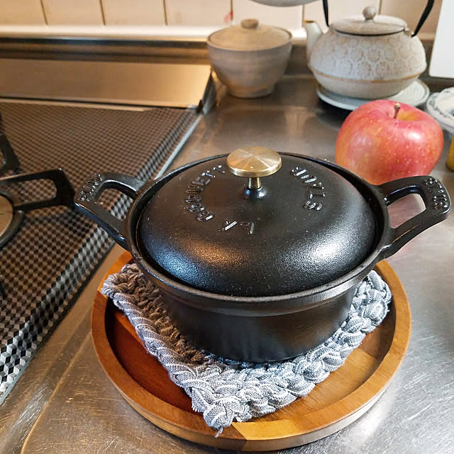 公式】STAUB ココットヴィンテージシリーズ ラウンド12cm ブラック