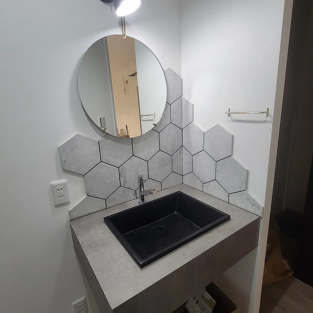 写真付きレビュー】MOEBE WALL MIRROR 直径50cm ミラー ムーベ鏡