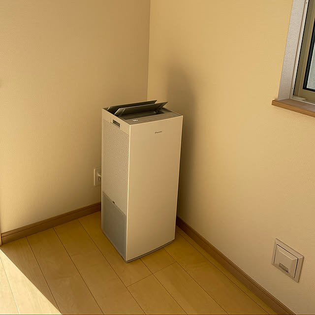 DAIKIN MCK70Y-W WHITE DAIKIN ダイキン ストリーマ空気清浄機 DAIKIN MCK70Y-W WHITE DAIKIN ダイキン ストリーマ空気清浄機