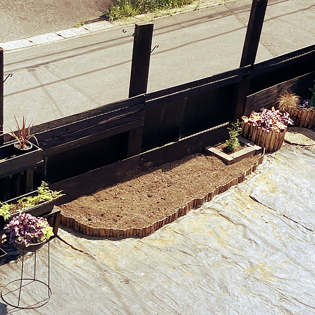 写真付きレビュー 連杭花壇柵 W1 H30cm 花壇 仕切り 囲い 柵 土留め ウッド 木製 連結 ガーデニング 送料無料 の通販商品 口コミ情報 Roomclipショッピング