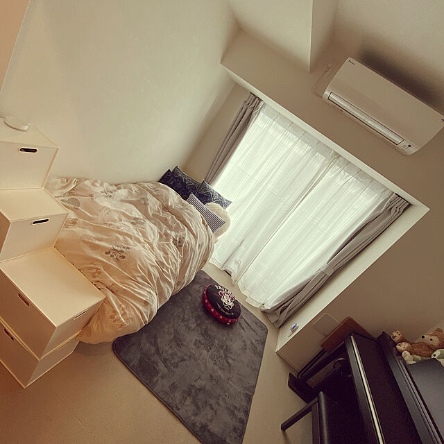 pigukoのニトリ-遮熱・ミラーレースカーテン(シズク ホワイト 100X188X2) の家具・インテリア写真