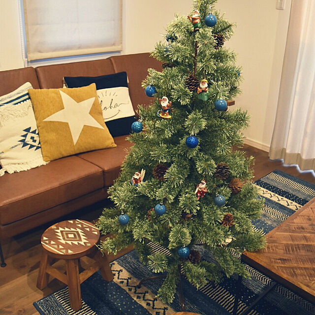 Indigoの-クリスマスツリー ヌード 120cm スリム リアル クリスマスヌードツリー 120 松ぼっくり付 豊富な枝数 ヌードツリー クリスマス ツリー ドイツトウヒ風 おしゃれ 北欧 ノルディック 松ぼっくり カフェ 北欧風 プレゼント ギフト 子供の家具・インテリア写真