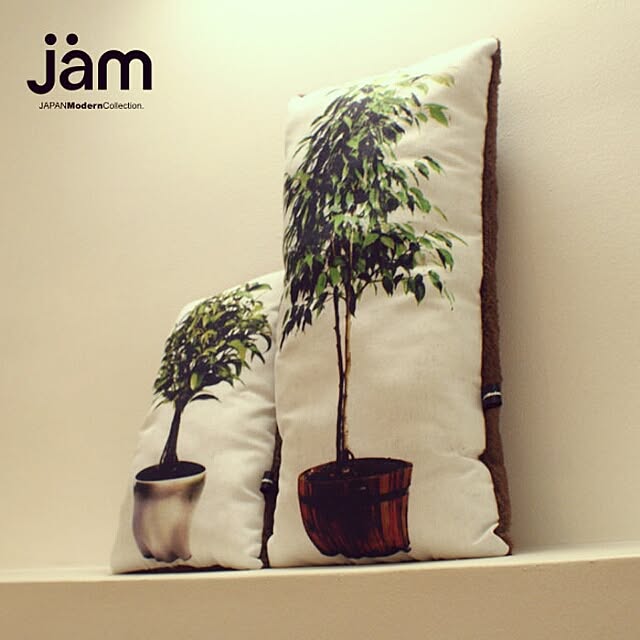 jamstoreの-『Foliage plant cushion(S)』クッション おしゃれ 可愛い 個性的 北欧 お洒落 ギフト 新築祝い 引っ越し祝いの家具・インテリア写真